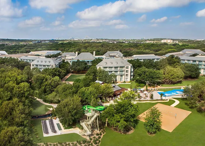 Waterpark hotel: Hyatt Regency Hill Country Resort And Villas